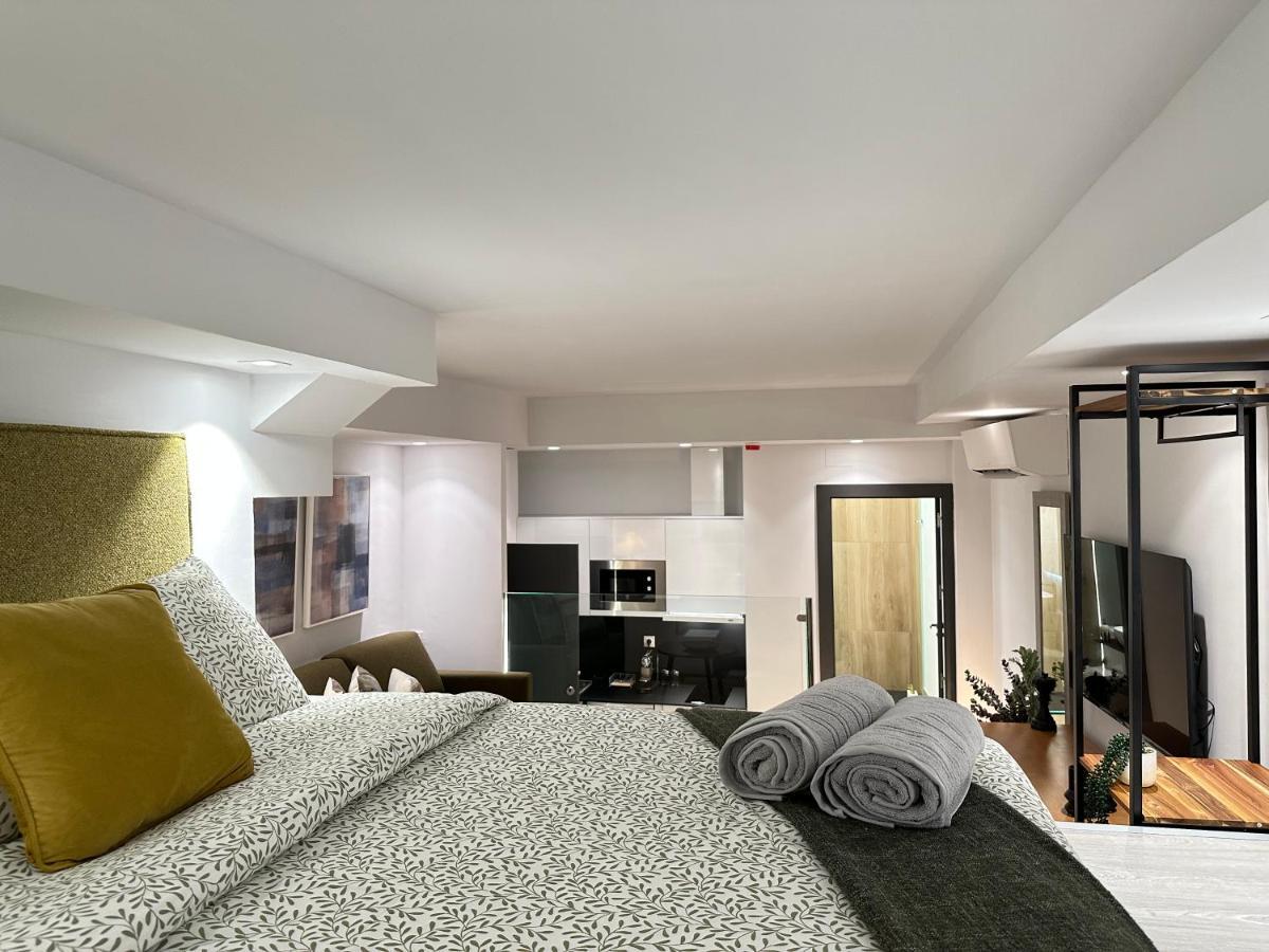 Suites 18 - Hostatel Grenada Zewnętrze zdjęcie