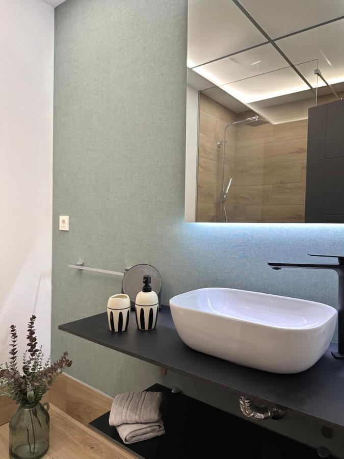 Suites 18 - Hostatel Grenada Zewnętrze zdjęcie